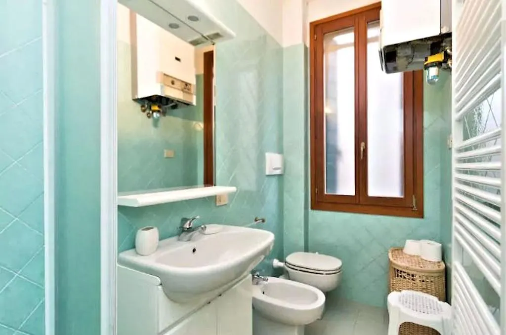 Biennale Apt Balcony Apartment Venice