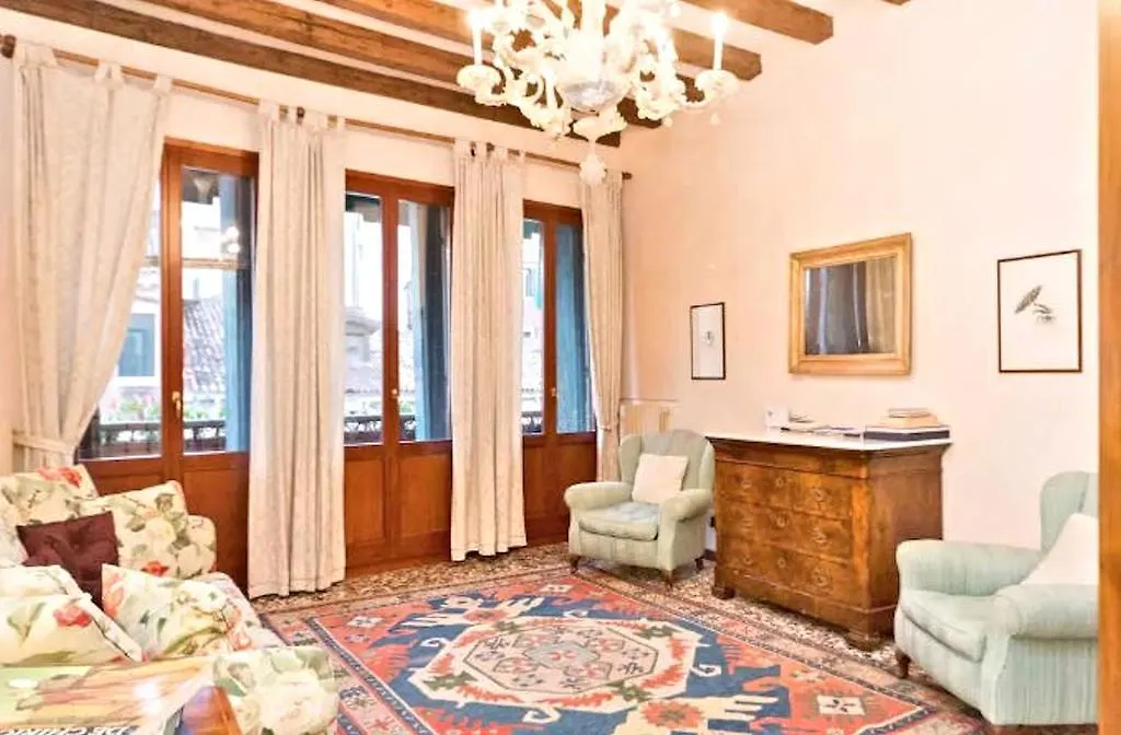 Biennale Apt Balcony Apartment Venice