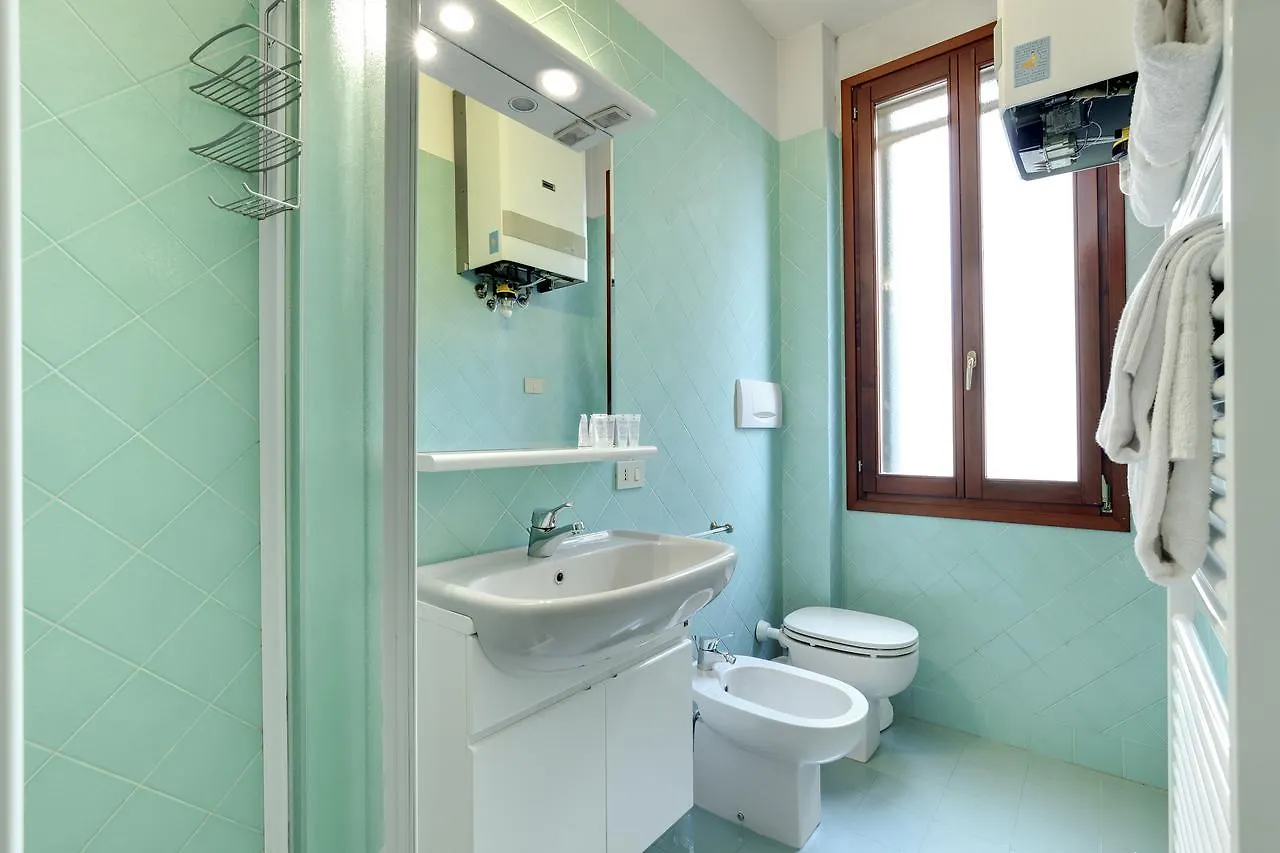 Biennale Apt Balcony Apartment Venice