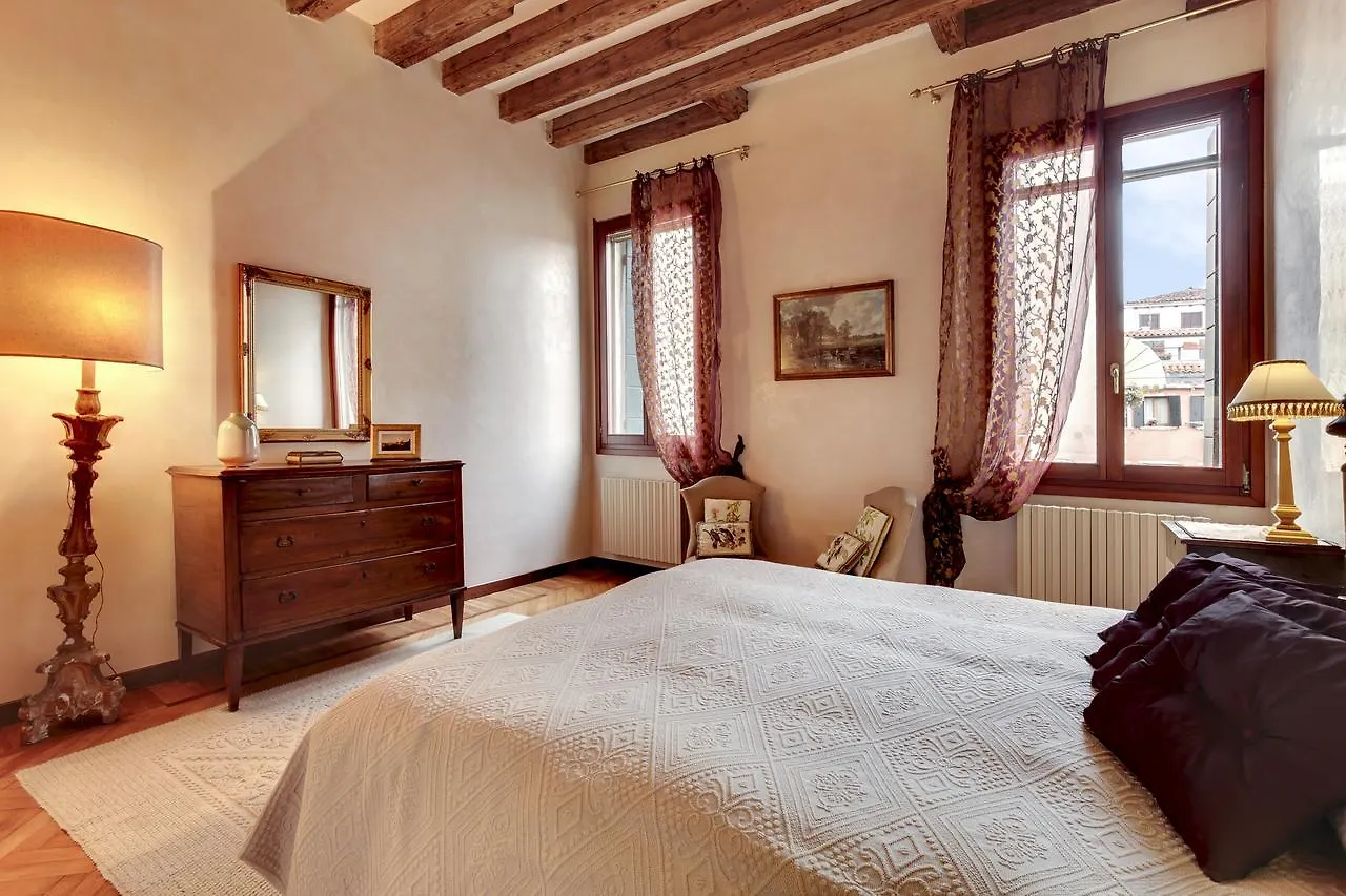 Biennale Apt Balcony Apartment Venice