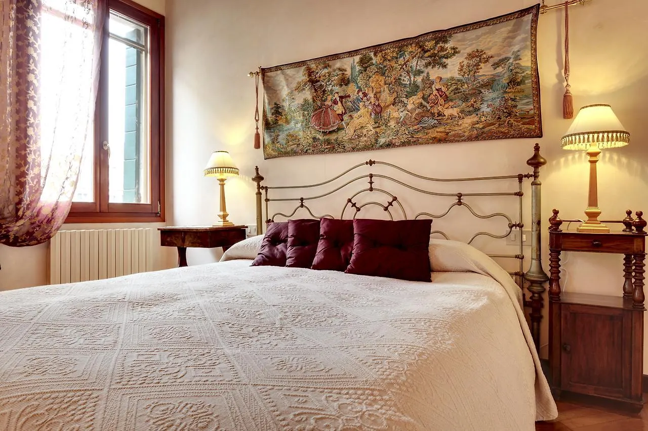 Biennale Apt Balcony Apartment Venice